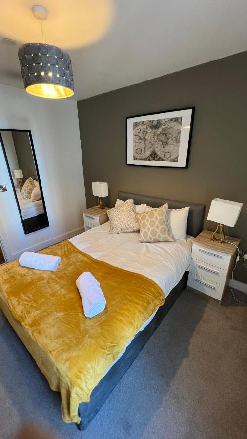 Stunning Manchester City Centre Apartment! Ideal For Small Groups Экстерьер фото
