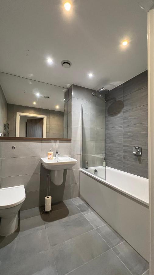 Stunning Manchester City Centre Apartment! Ideal For Small Groups Экстерьер фото
